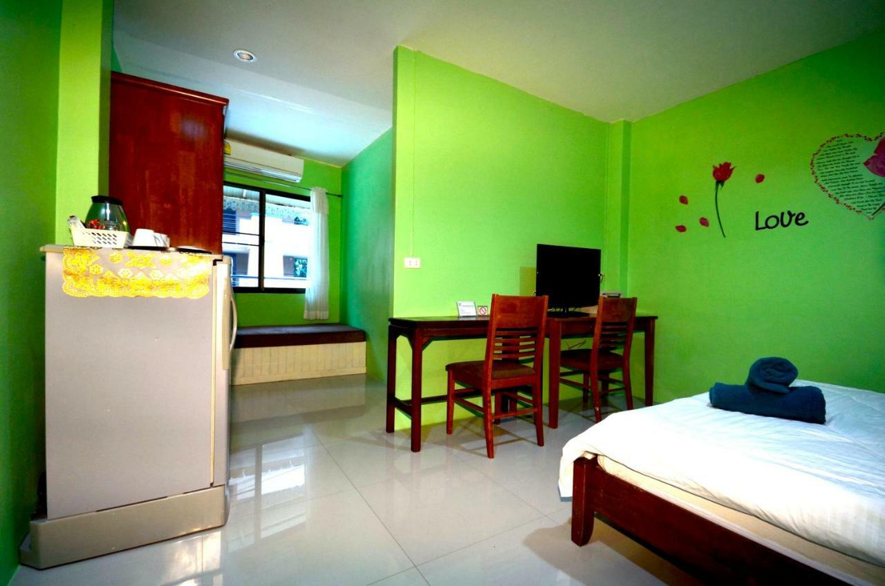 Enrico Hostel Patong Ngoại thất bức ảnh