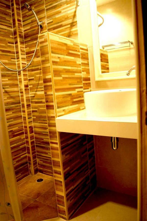 Enrico Hostel Patong Ngoại thất bức ảnh