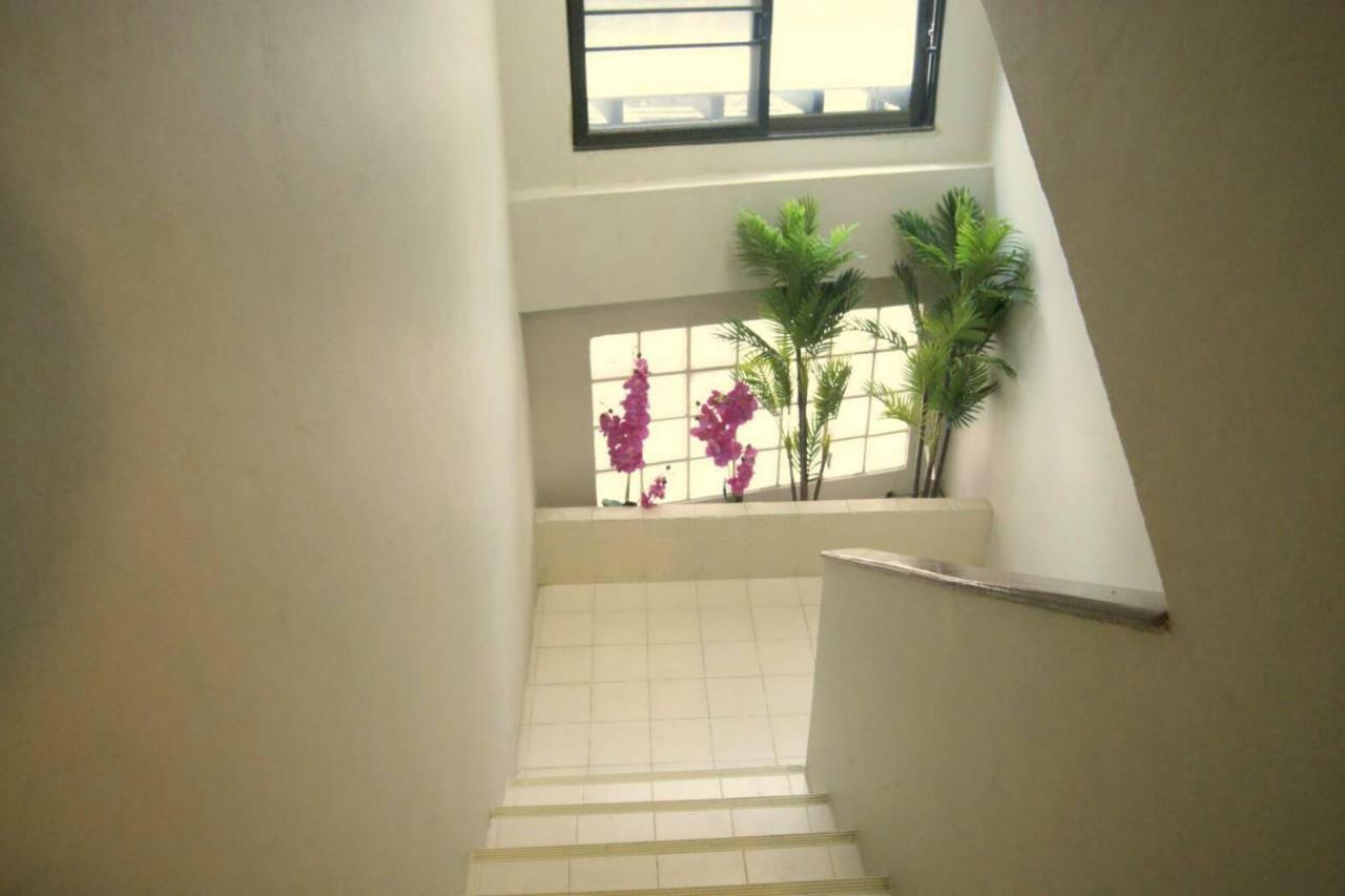 Enrico Hostel Patong Ngoại thất bức ảnh