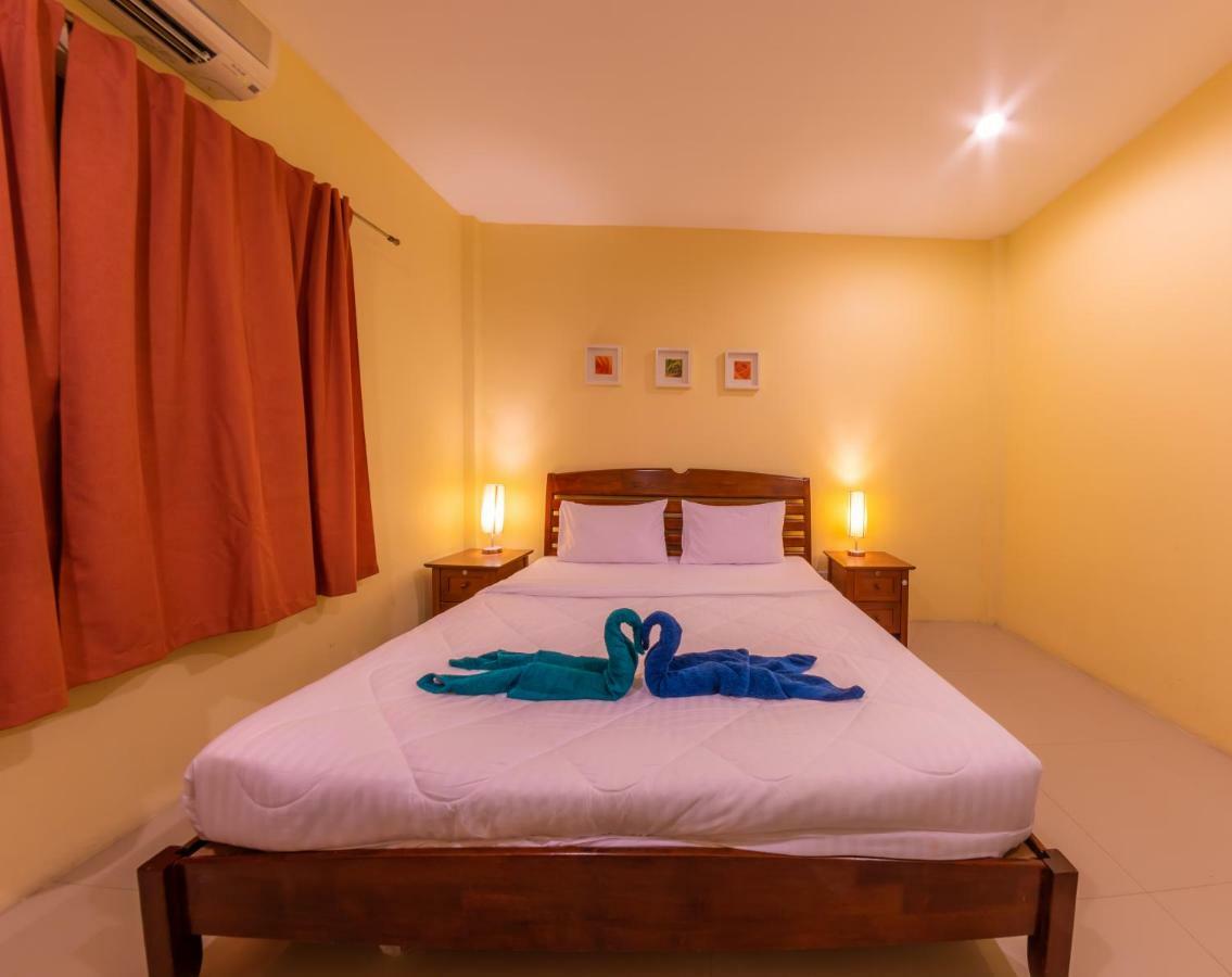 Enrico Hostel Patong Ngoại thất bức ảnh